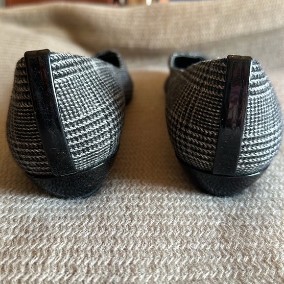 Stuart Weitzman Plaid Flats - Picture 3 of 6